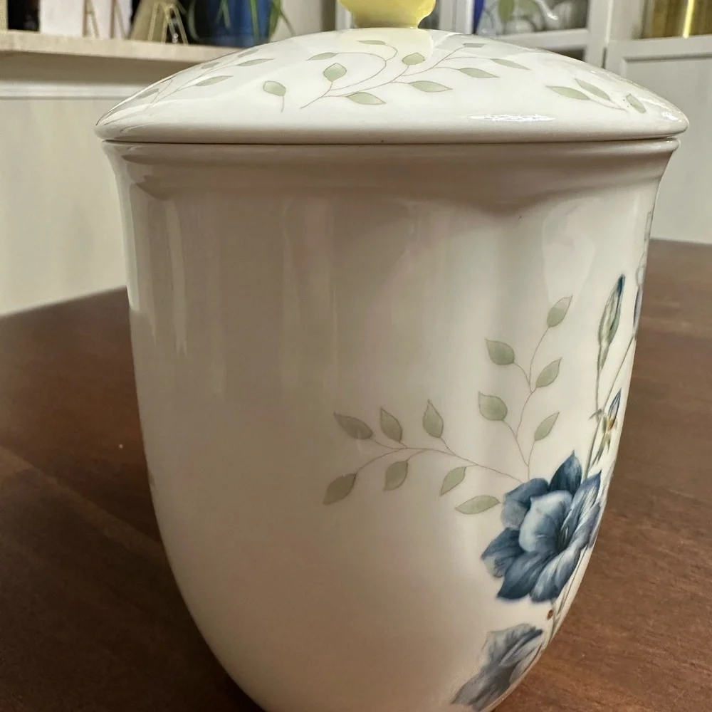 🧡Lenox Butterfly Meadow Collection Medium Porcelain Canister🧡 - Picture 6 of 13